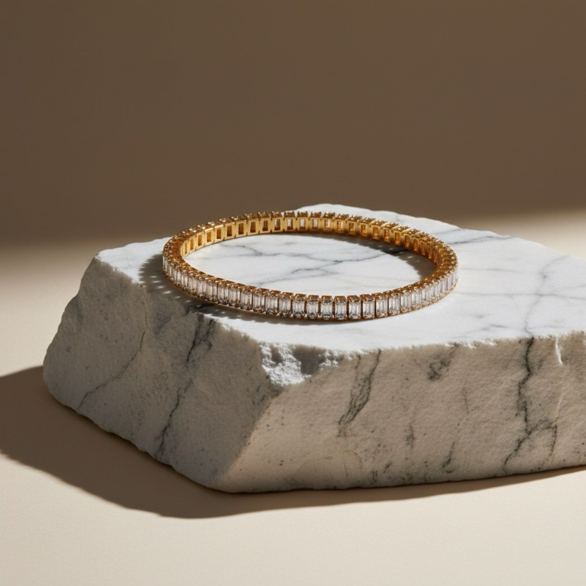 𝖲𝖠𝖡𝖤𝖭𝖣𝖠 Sleek Bracelet