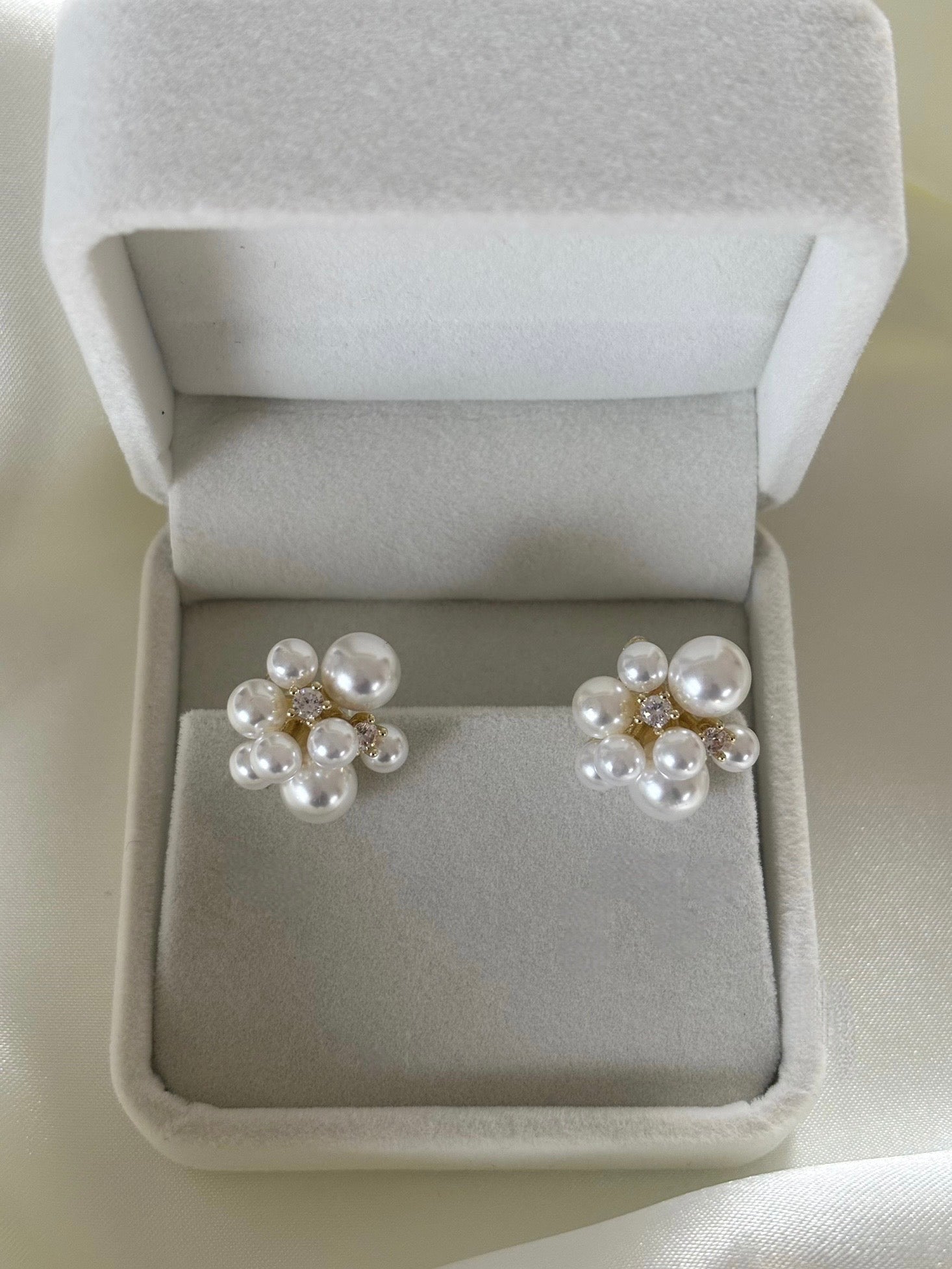 𝖲𝖠𝖡𝖤𝖭𝖣𝖠 Glow Earrings