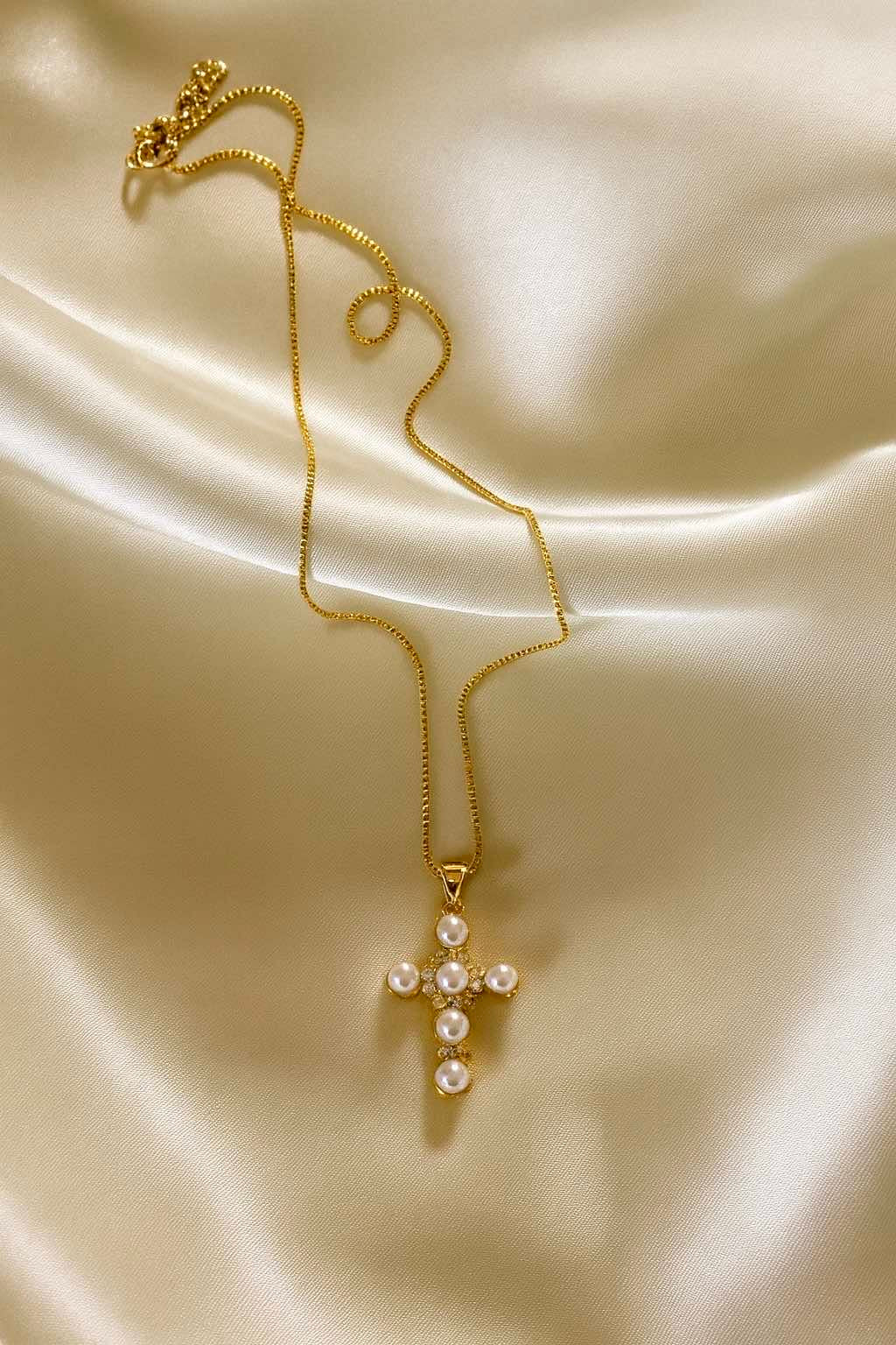 𝖲𝖠𝖡𝖤𝖭𝖣𝖠 Glamour Cross