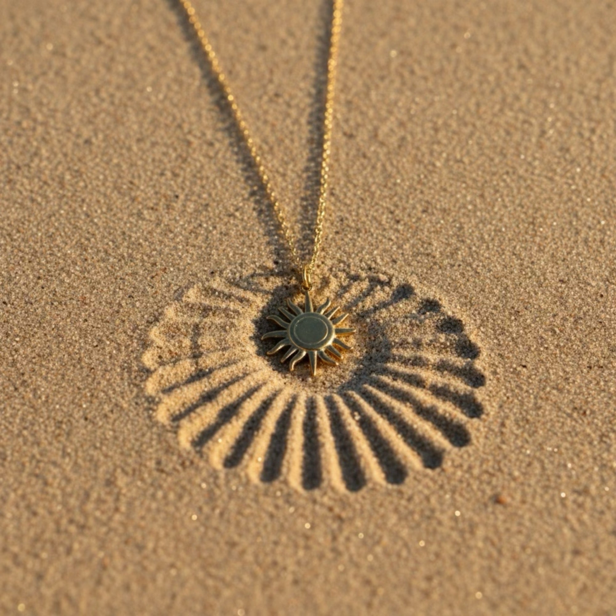 𝖲𝖠𝖡𝖤𝖭𝖣𝖠 Sun Necklace