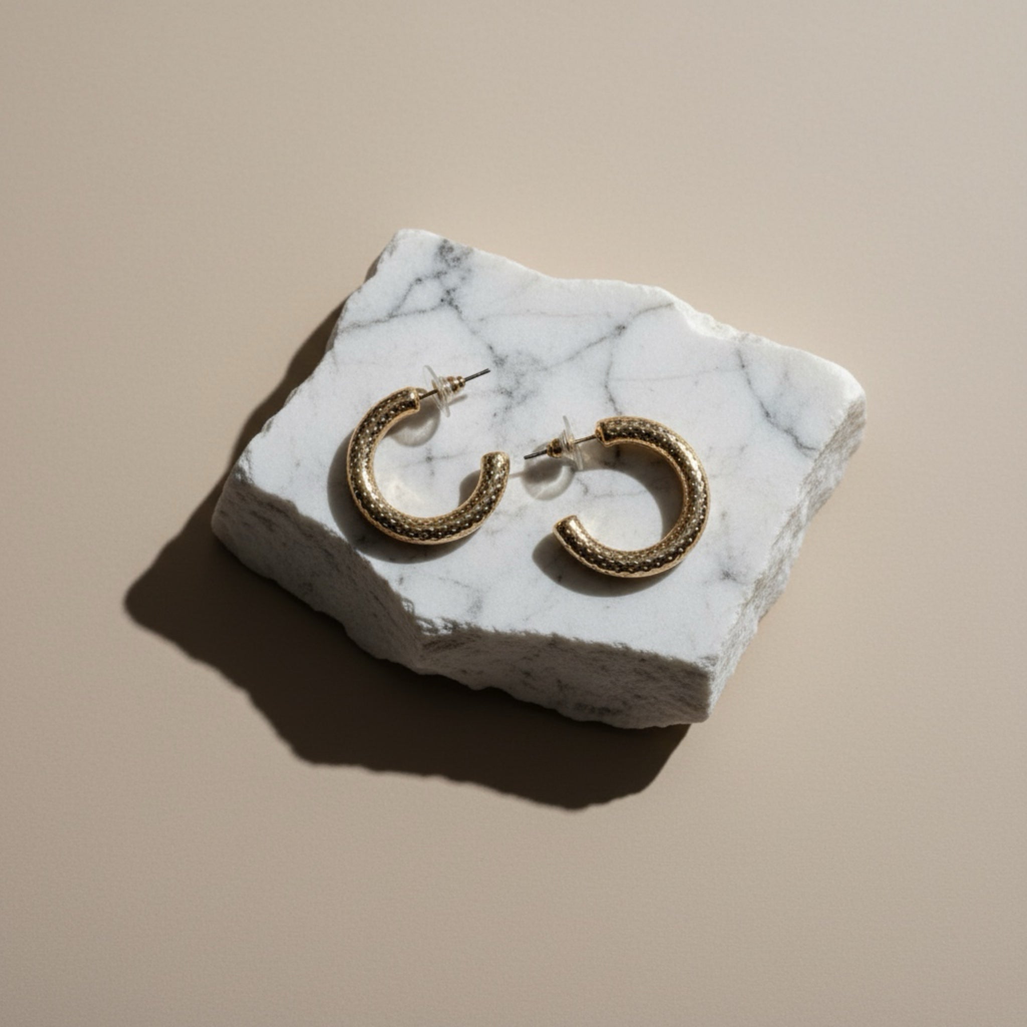 𝖲𝖠𝖡𝖤𝖭𝖣𝖠 Love Earrings