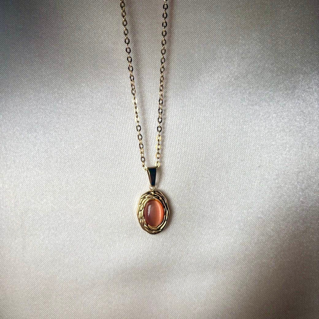𝖲𝖠𝖡𝖤𝖭𝖣𝖠 Orange Necklace