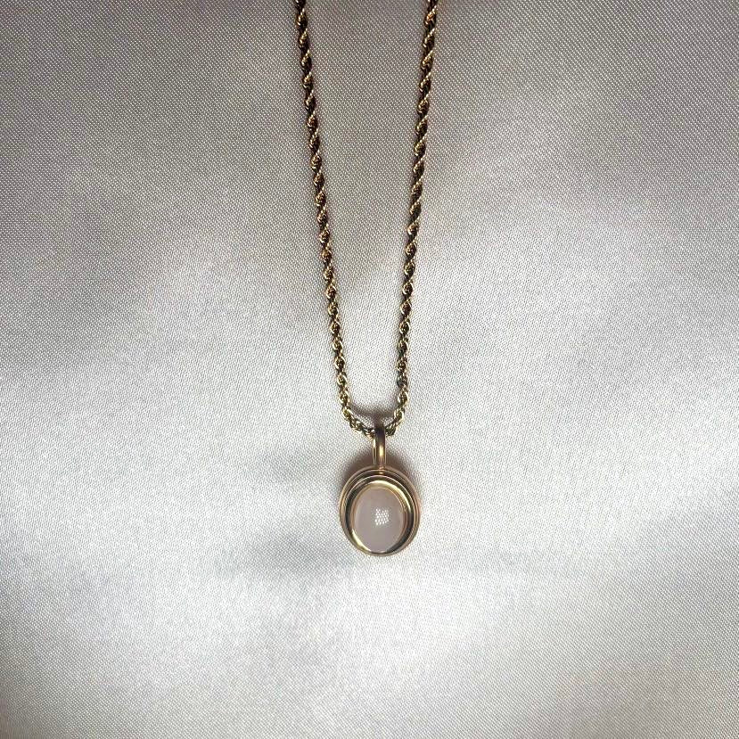 𝖲𝖠𝖡𝖤𝖭𝖣𝖠 Oval Necklace