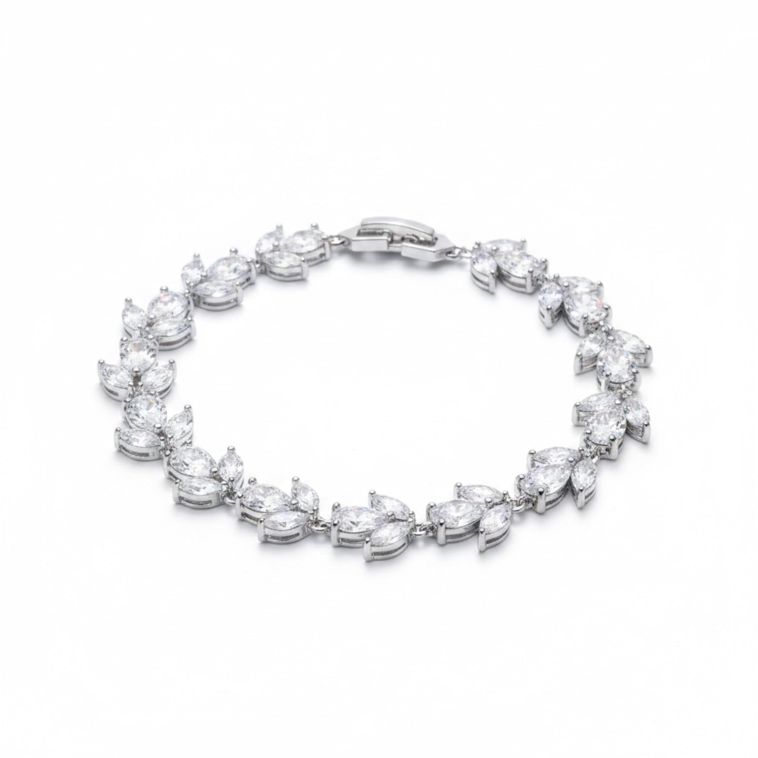 𝖲𝖠𝖡𝖤𝖭𝖣𝖠 Wild Leaf Bracelet