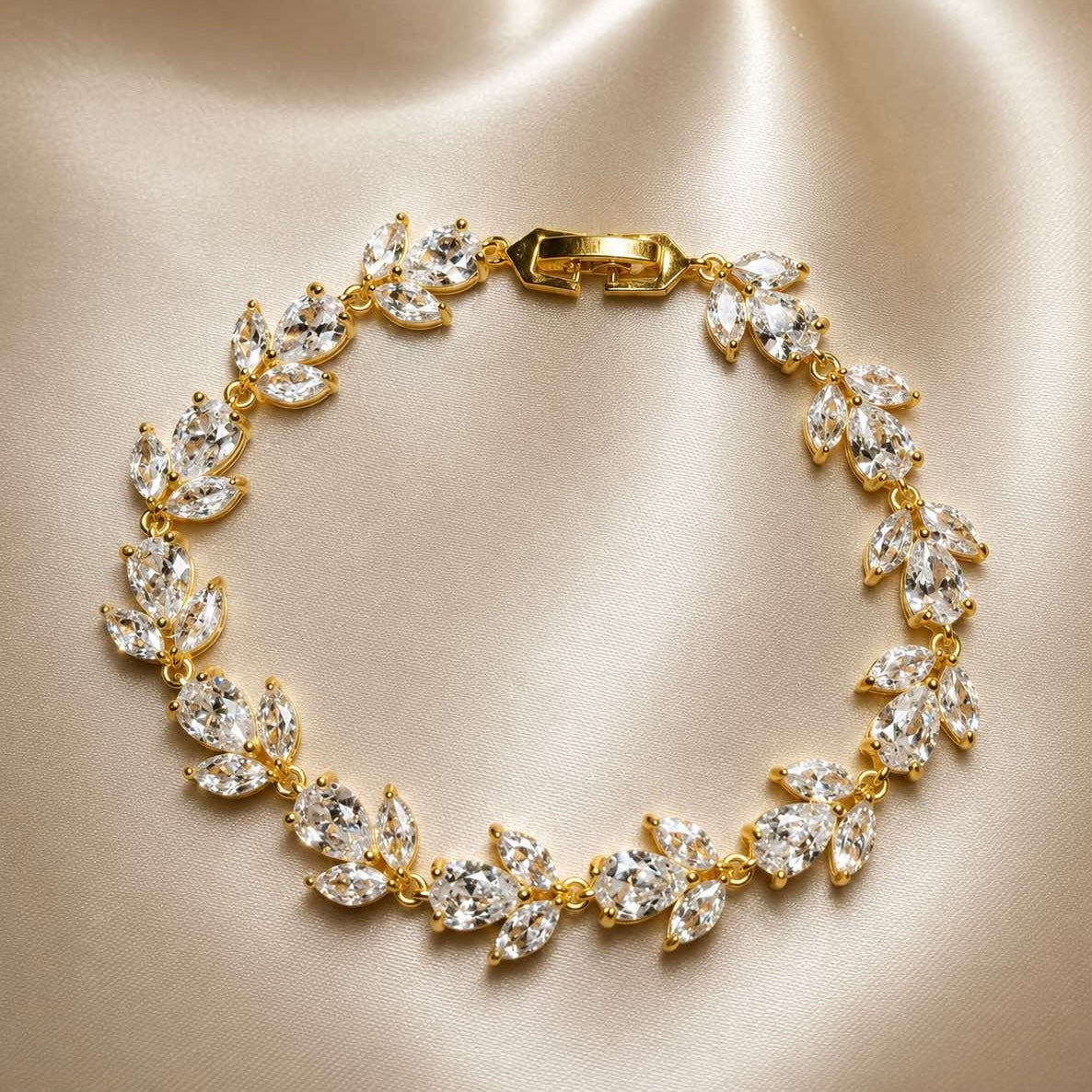 𝖲𝖠𝖡𝖤𝖭𝖣𝖠 Wild Leaf Bracelet