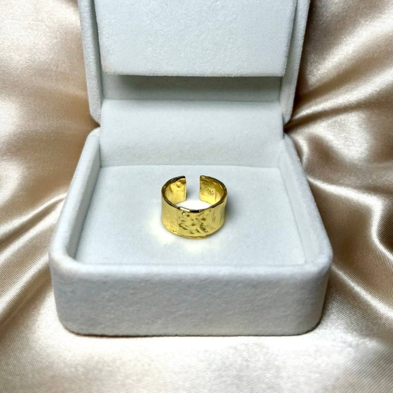 𝖲𝖠𝖡𝖤𝖭𝖣𝖠 Bold Glam Ring
