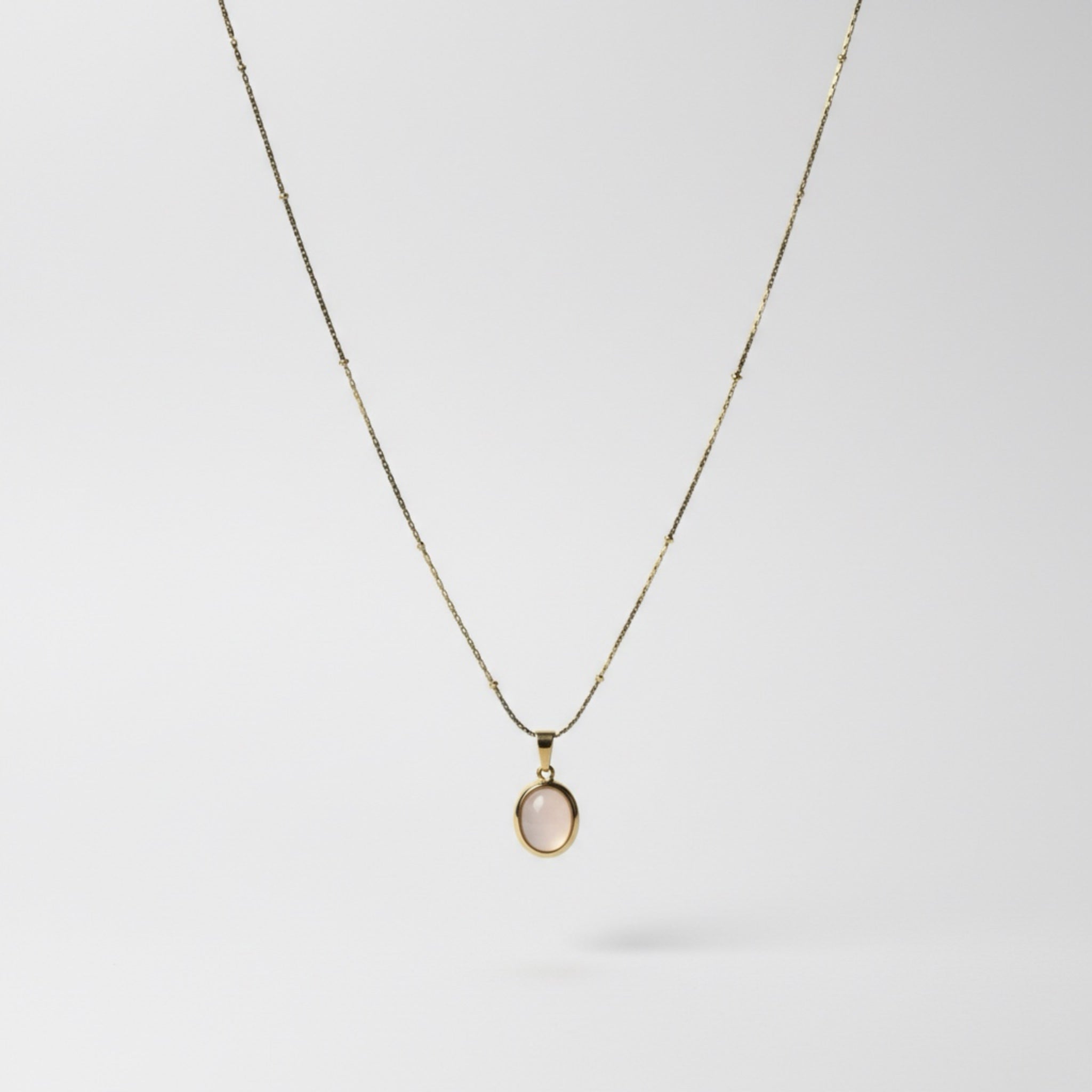 𝖲𝖠𝖡𝖤𝖭𝖣𝖠 Oval Necklace