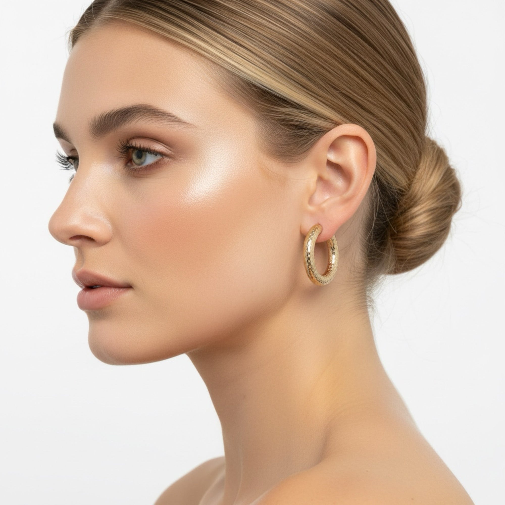 𝖲𝖠𝖡𝖤𝖭𝖣𝖠 Love Earrings