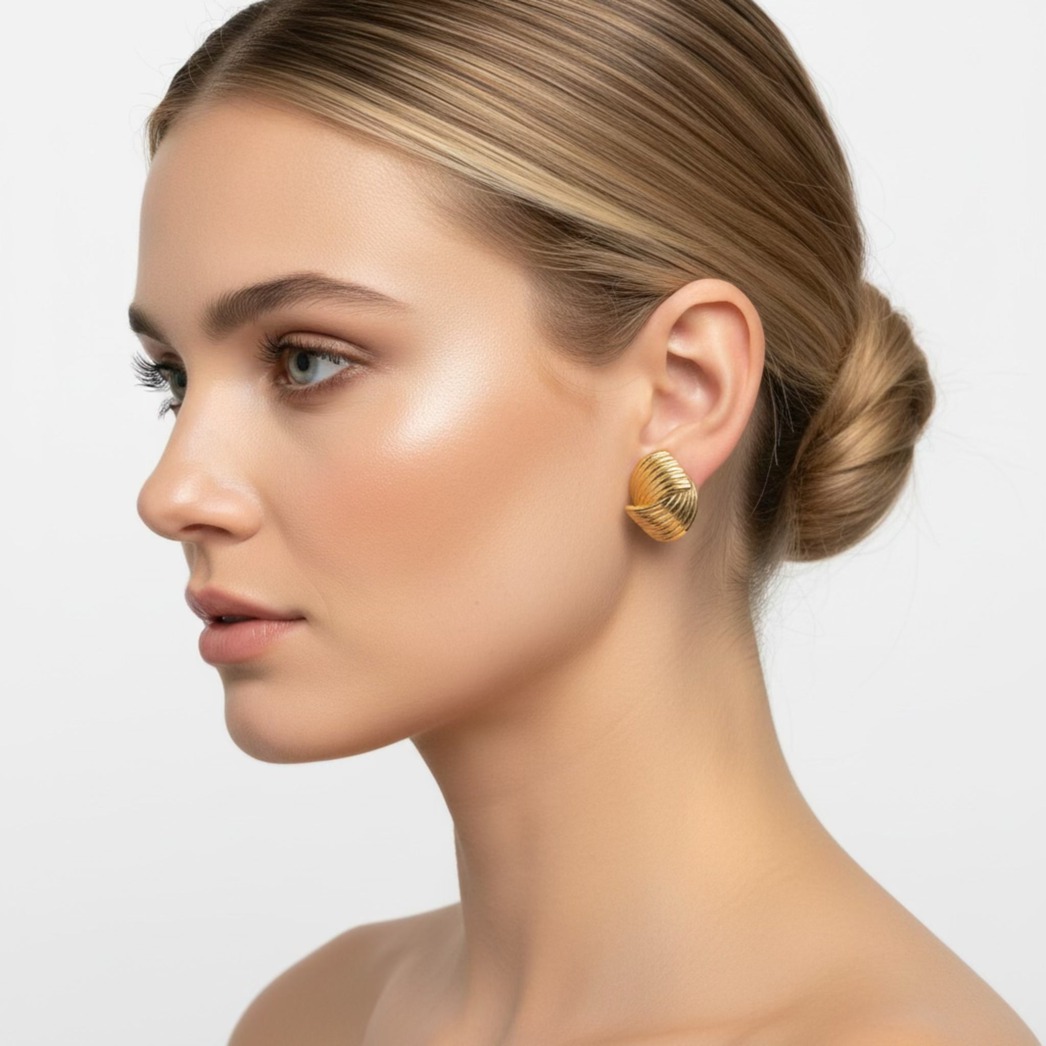 𝖲𝖠𝖡𝖤𝖭𝖣𝖠 Simple Earrings