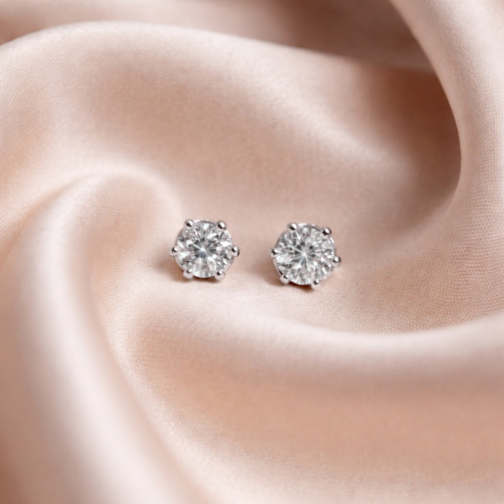 𝖲𝖠𝖡𝖤𝖭𝖣𝖠 Spark Earrings