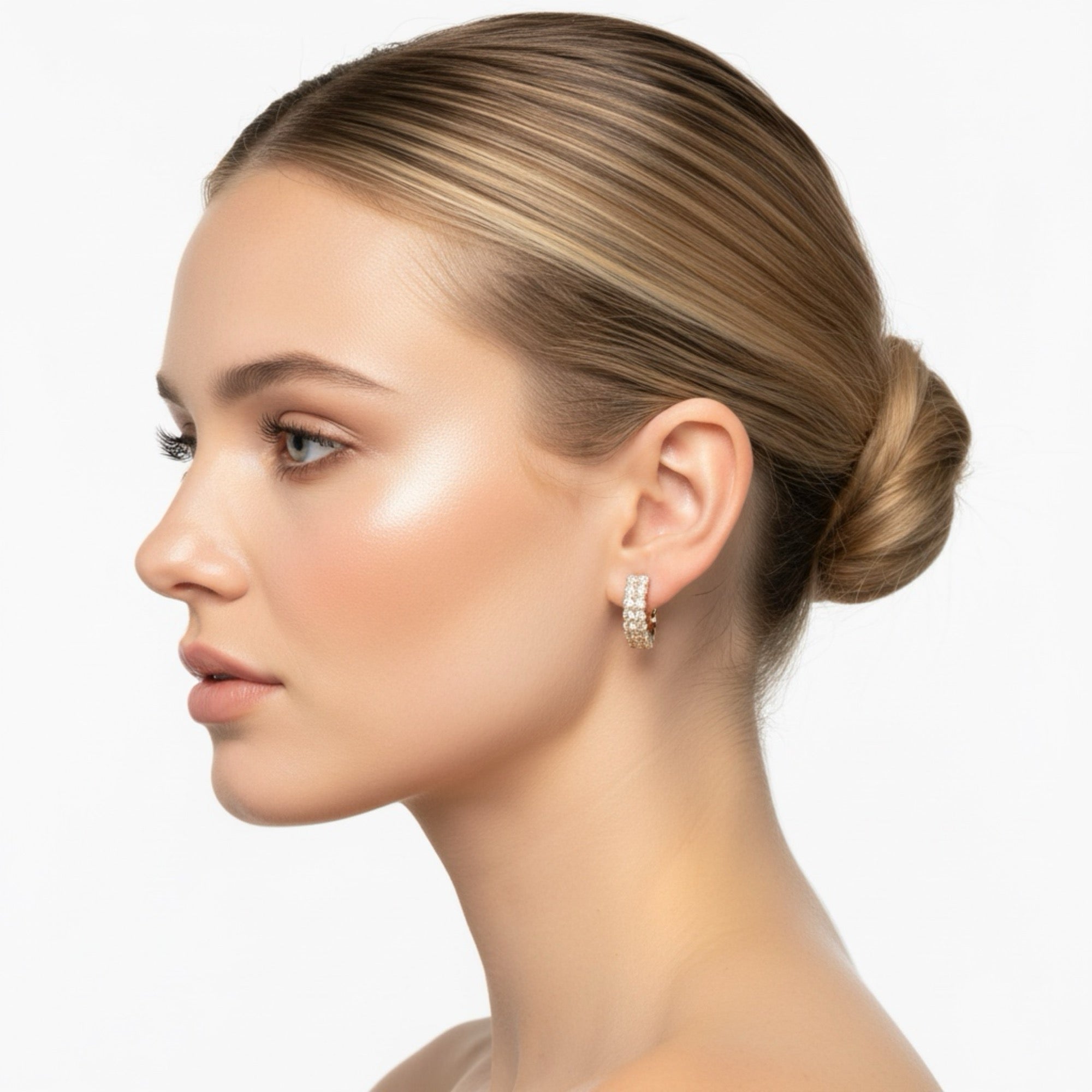 𝖲𝖠𝖡𝖤𝖭𝖣𝖠 Clean Ear Studs