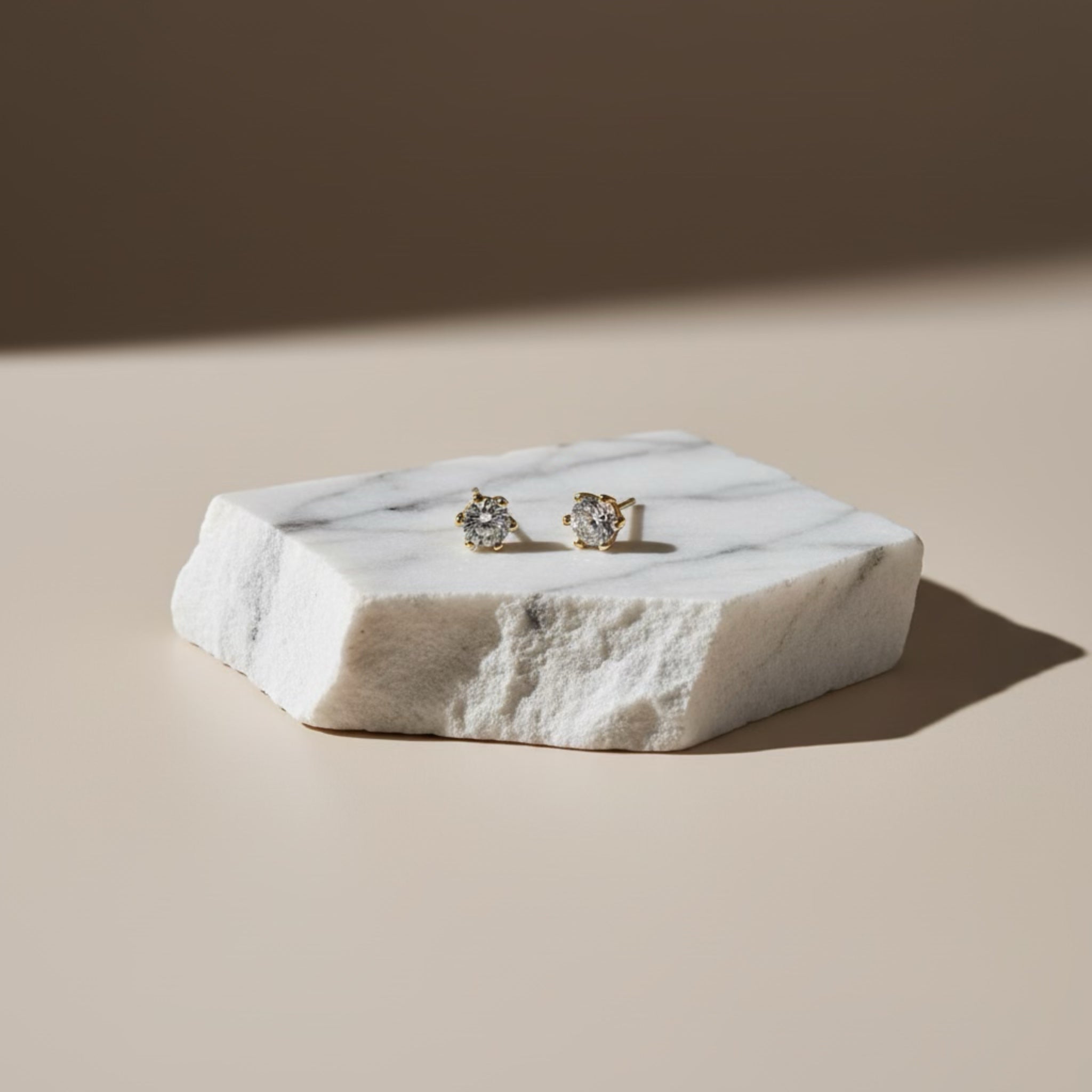 𝖲𝖠𝖡𝖤𝖭𝖣𝖠 Spark Earrings