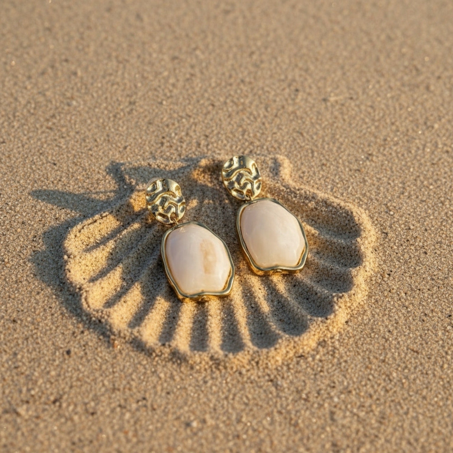 𝖲𝖠𝖡𝖤𝖭𝖣𝖠 Silky Earrings