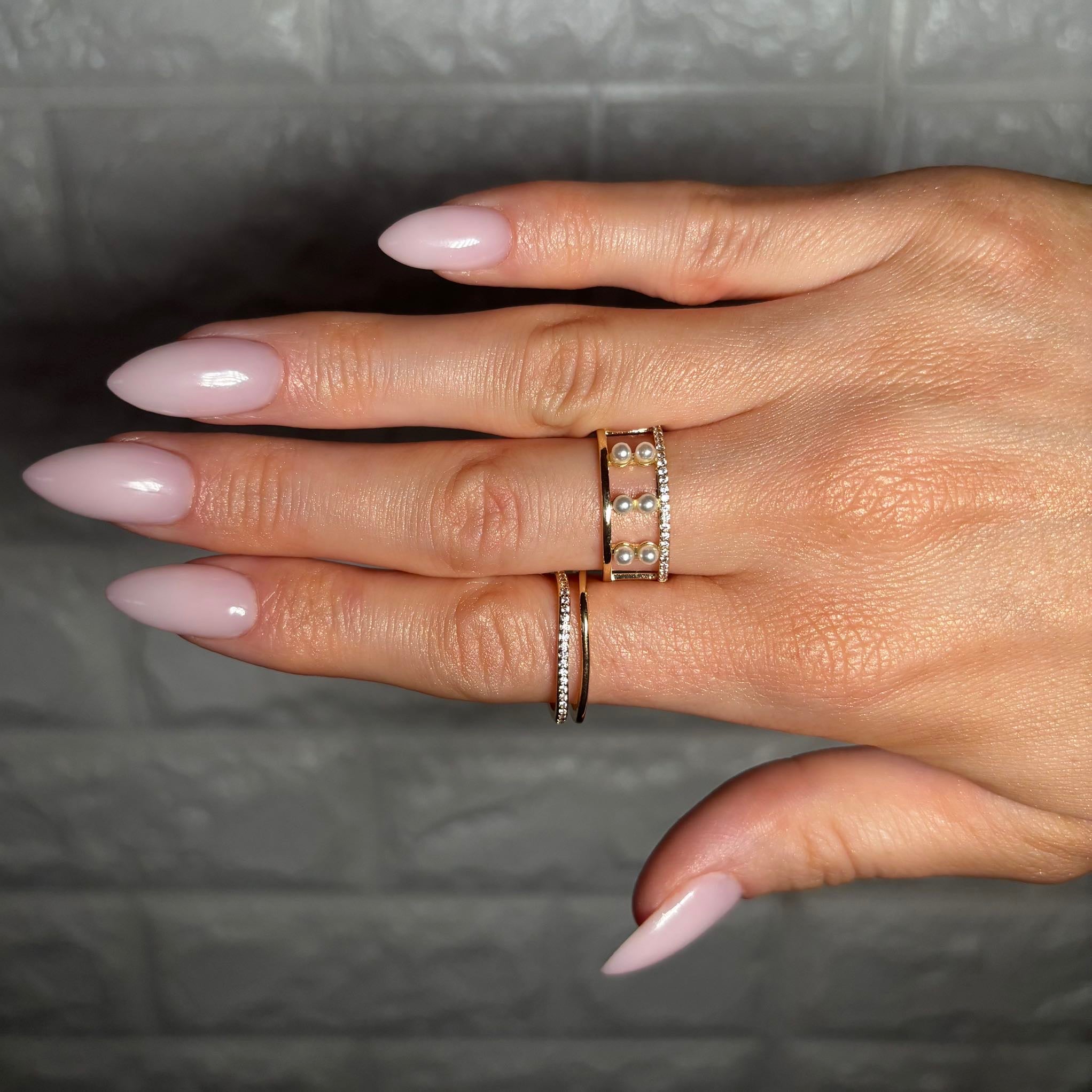 𝖲𝖠𝖡𝖤𝖭𝖣𝖠 Fine Ethereal Ring