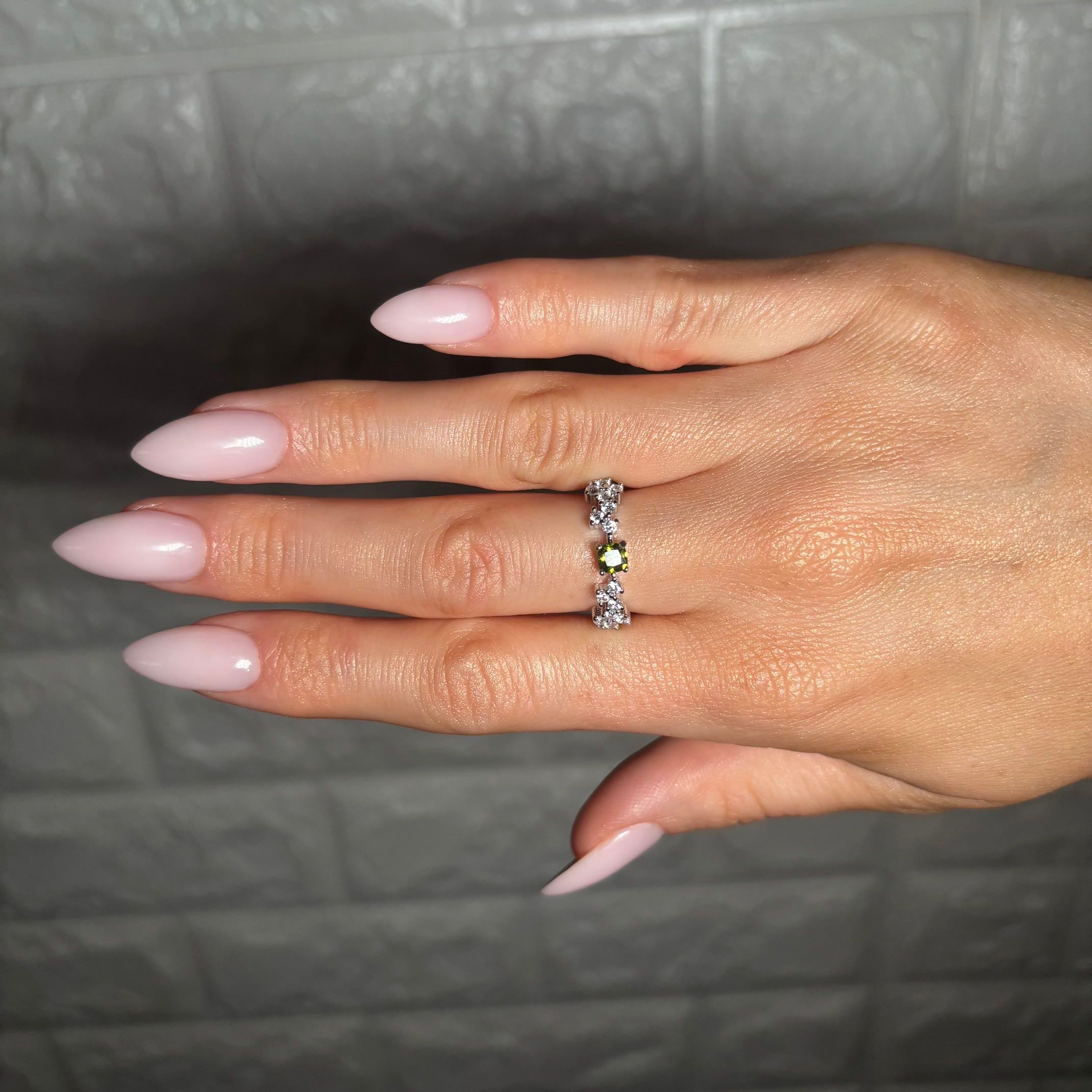 𝖲𝖠𝖡𝖤𝖭𝖣𝖠 Green Glow Ring