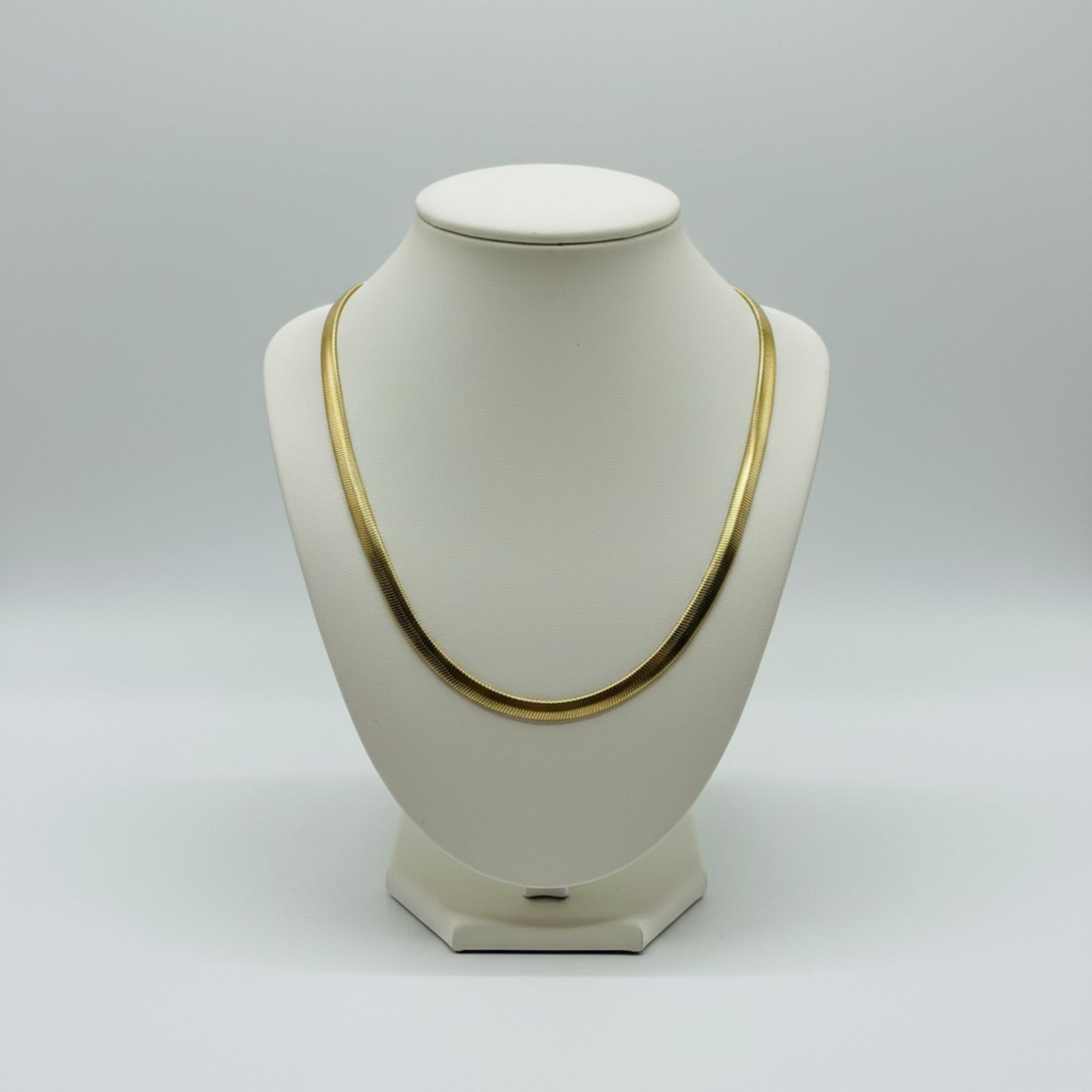 𝖲𝖠𝖡𝖤𝖭𝖣𝖠 Fluid Necklace