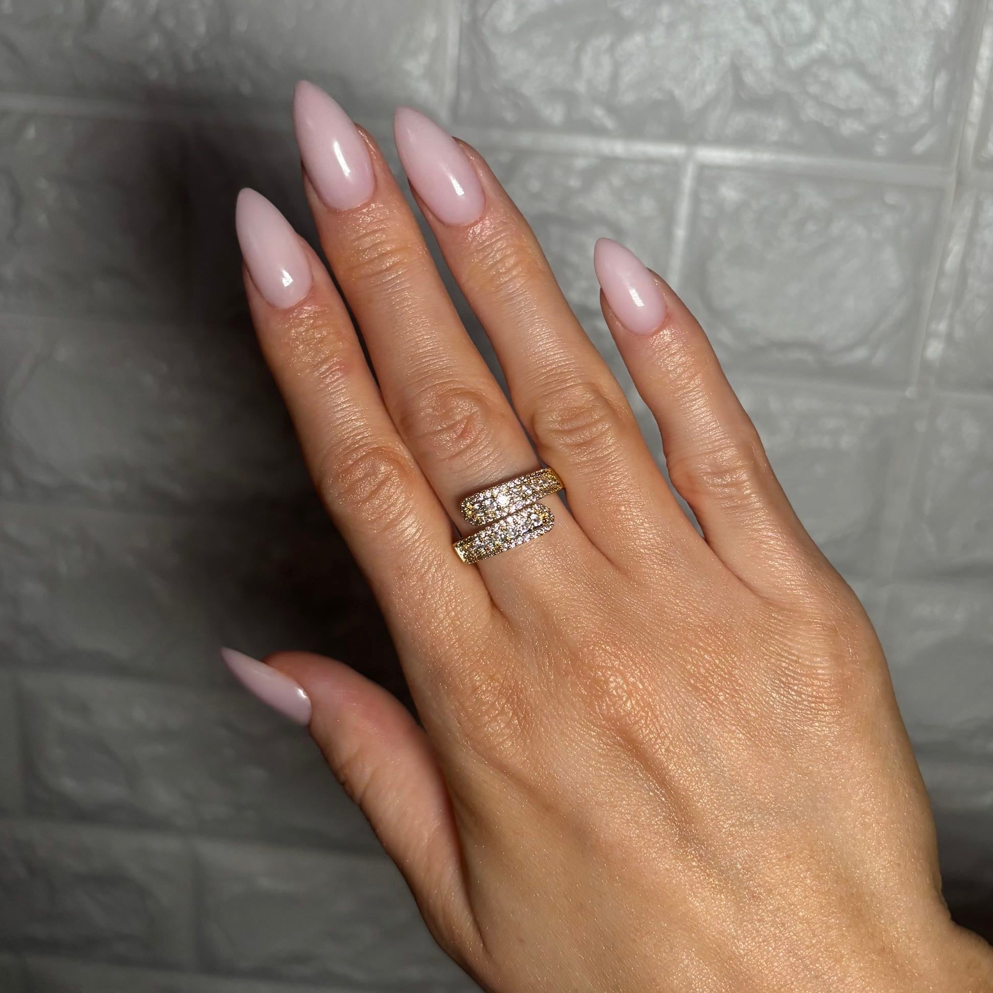 𝖲𝖠𝖡𝖤𝖭𝖣𝖠 Radiant Shine Ring