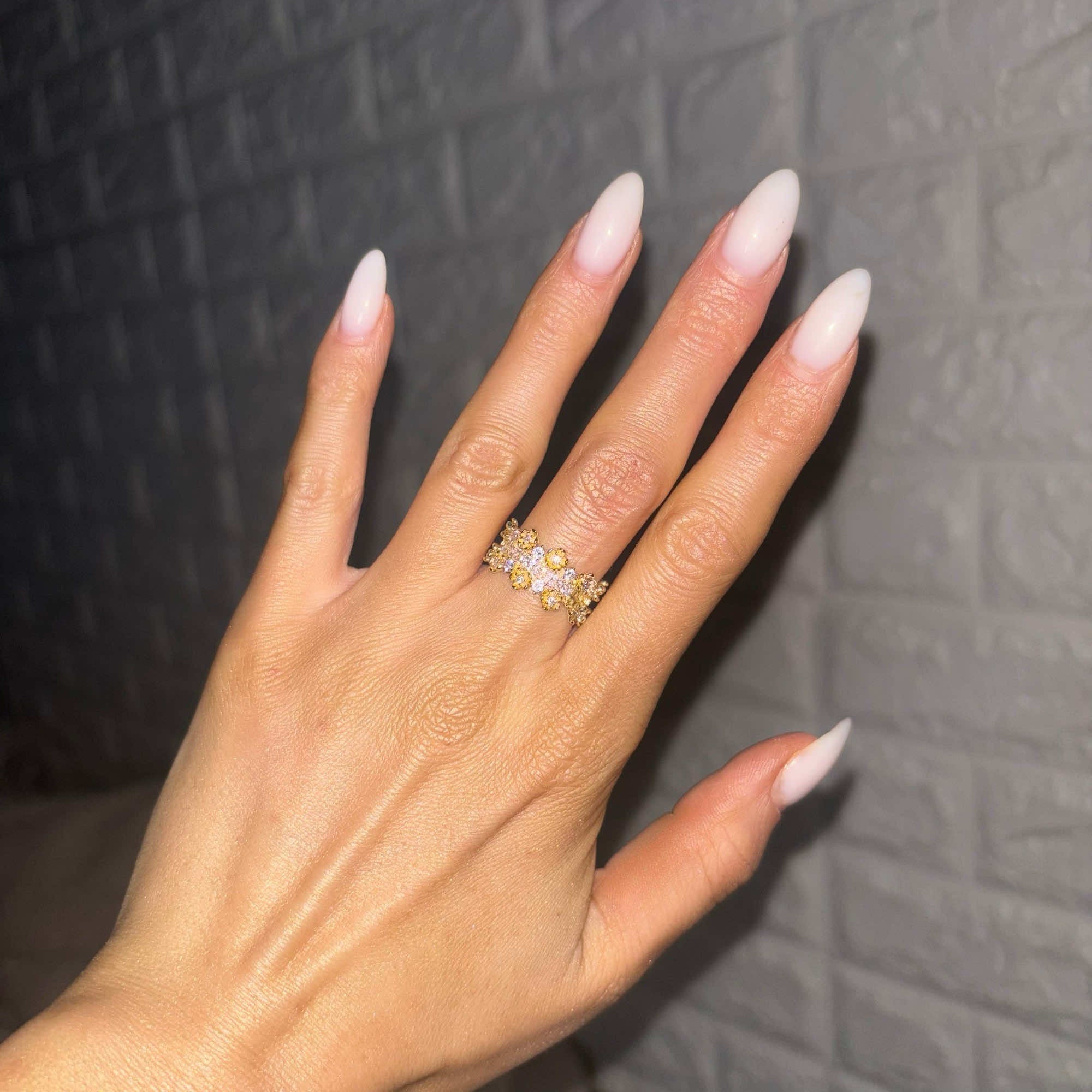 𝖲𝖠𝖡𝖤𝖭𝖣𝖠 Glitter Glam Ring