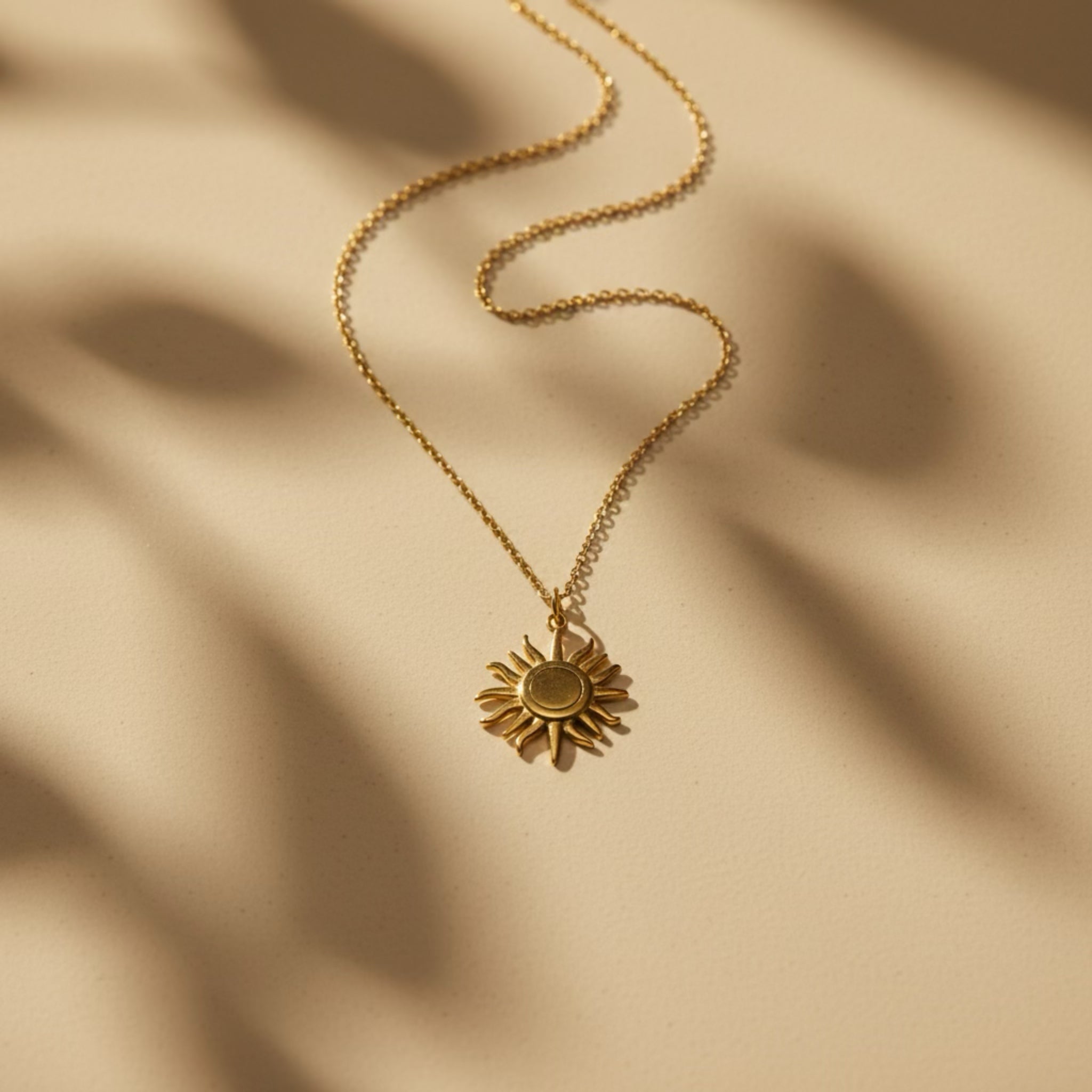 𝖲𝖠𝖡𝖤𝖭𝖣𝖠 Sun Necklace