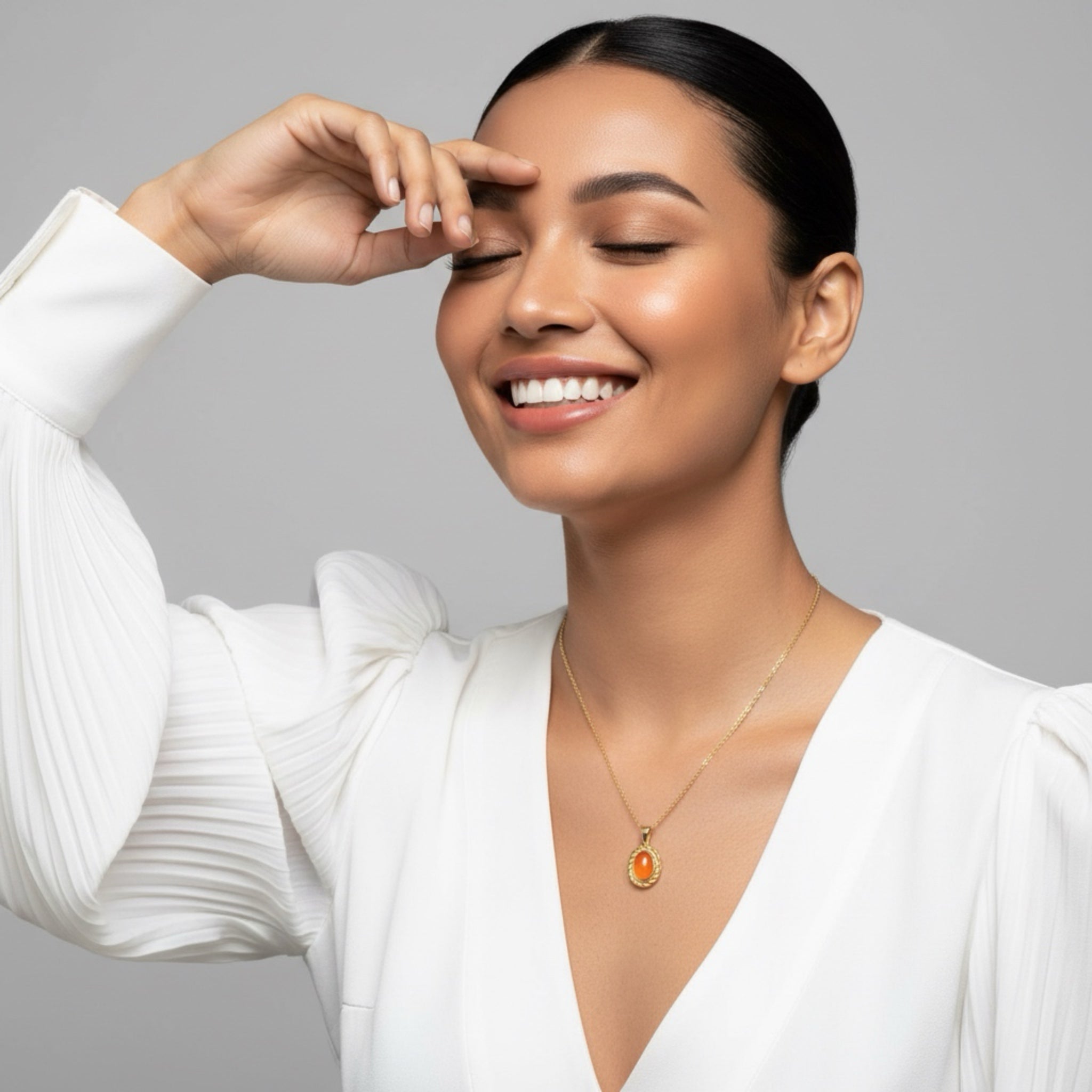 𝖲𝖠𝖡𝖤𝖭𝖣𝖠 Orange Necklace