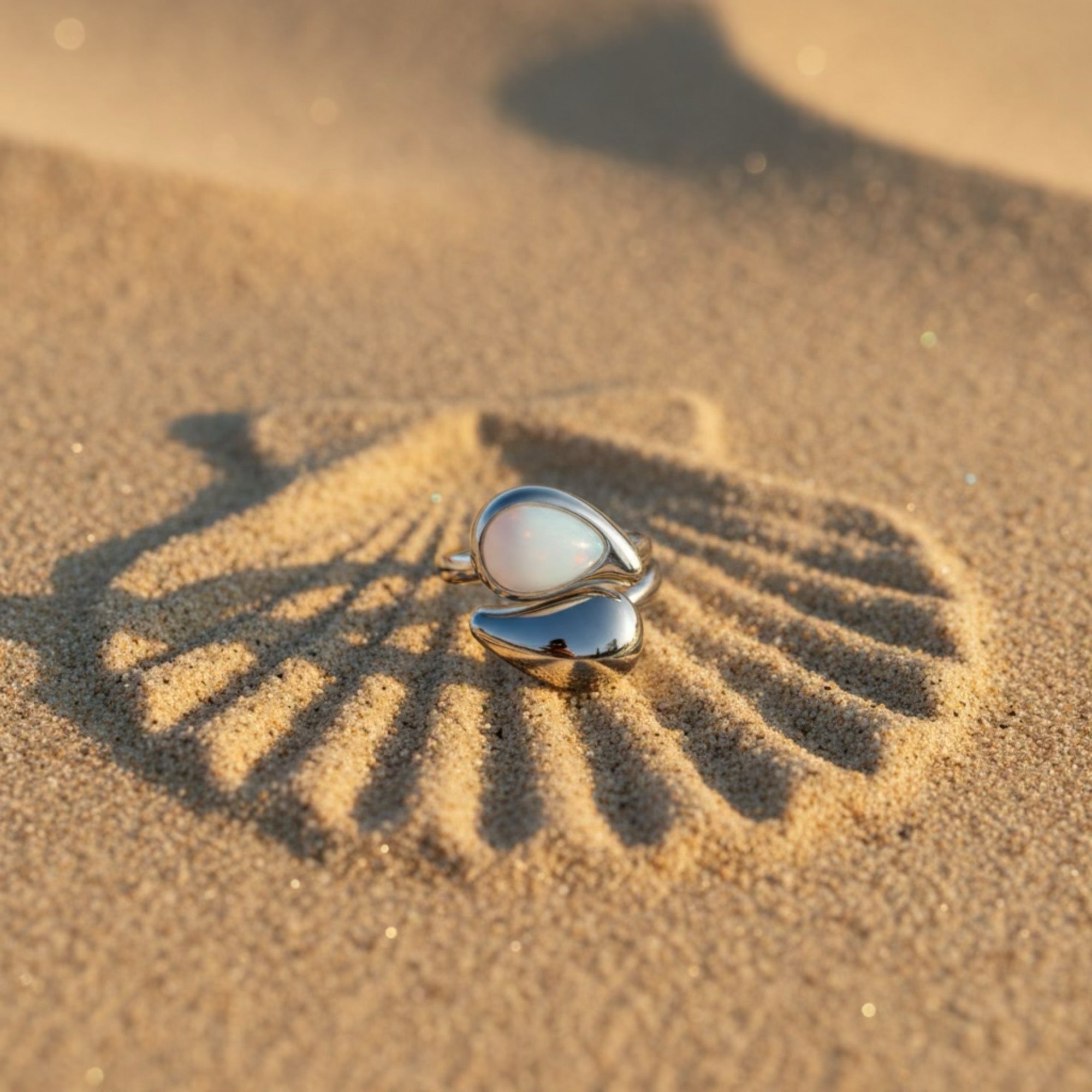 𝖲𝖠𝖡𝖤𝖭𝖣𝖠 Soft Glow Ring