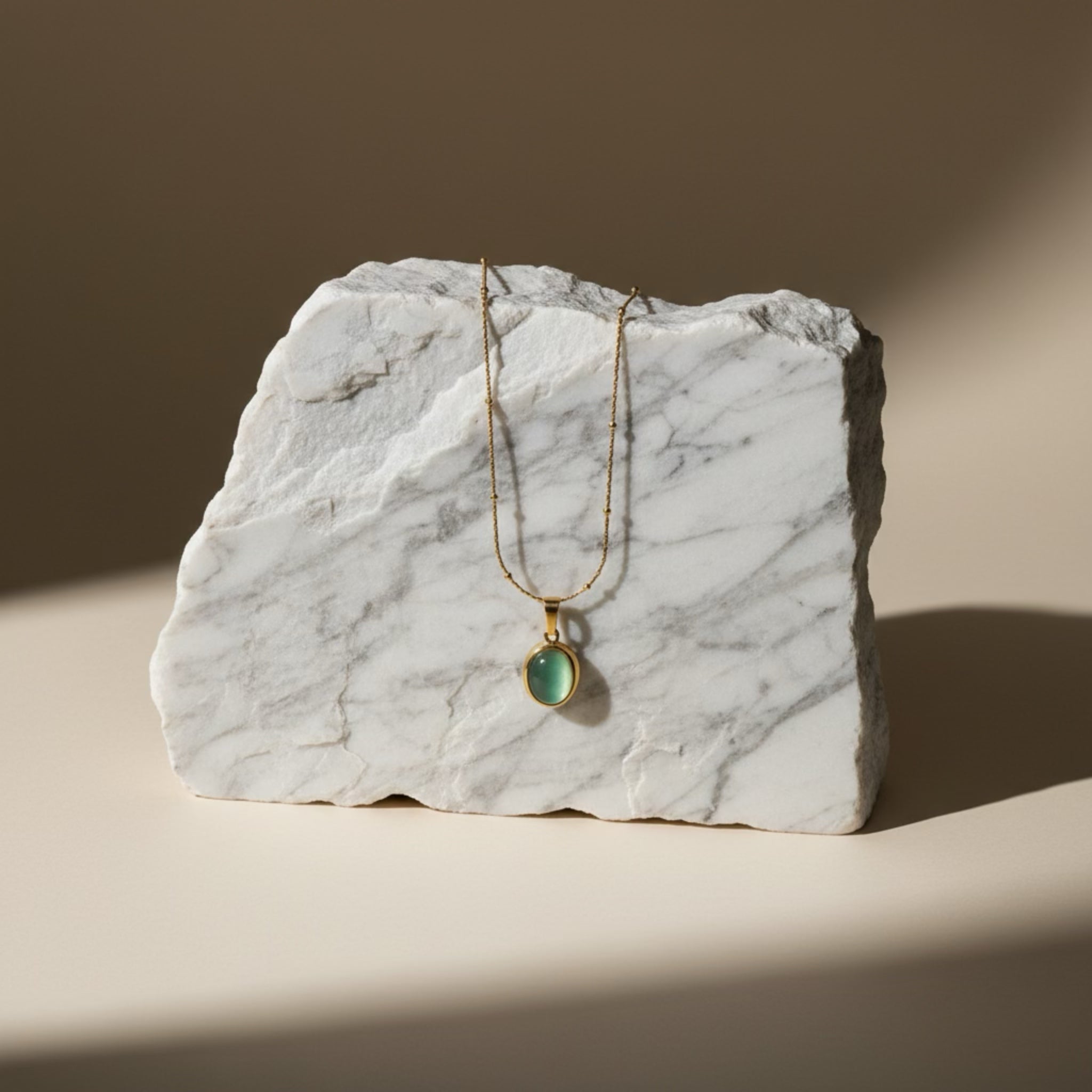𝖲𝖠𝖡𝖤𝖭𝖣𝖠 Oval Necklace