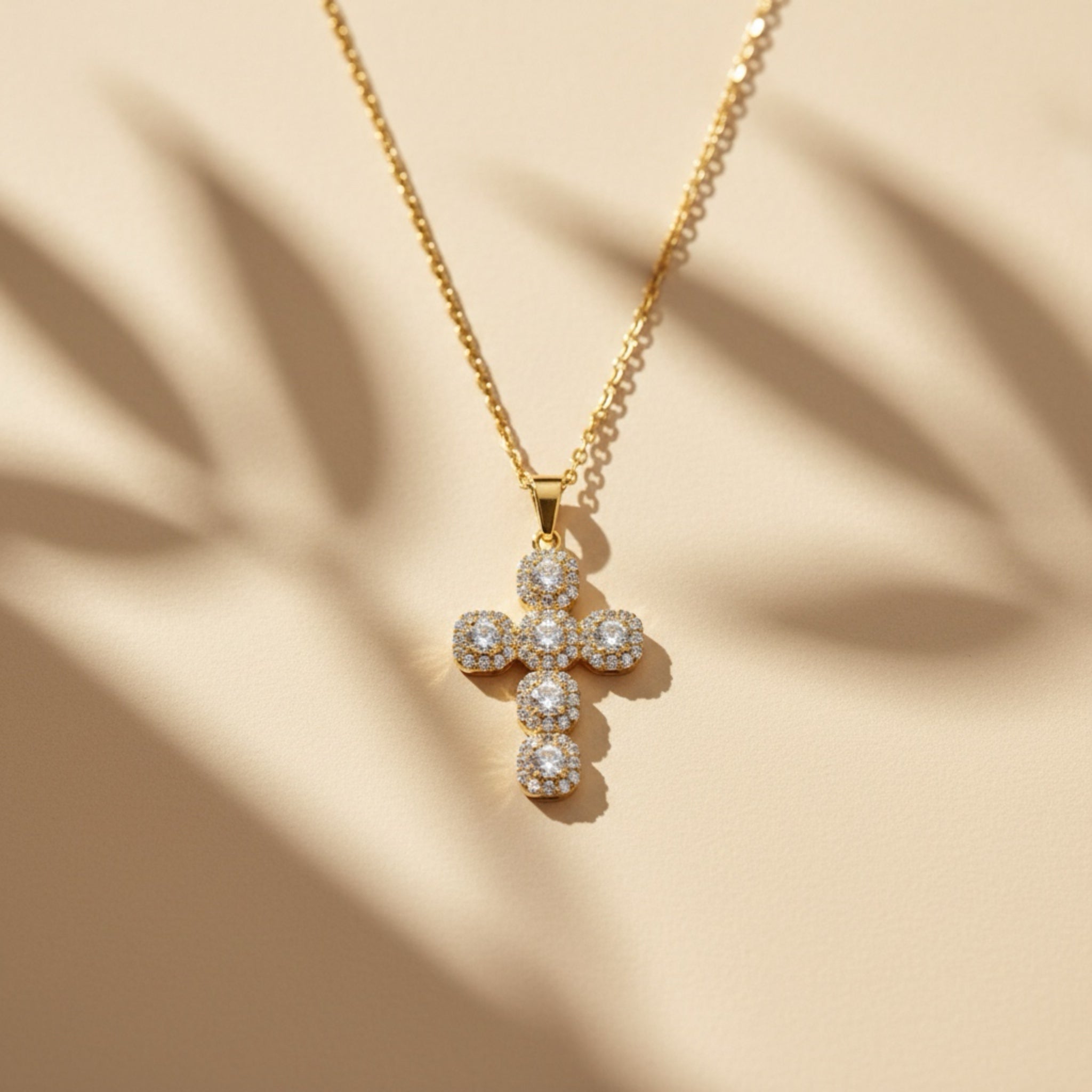 𝖲𝖠𝖡𝖤𝖭𝖣𝖠 Bright Cross Necklace