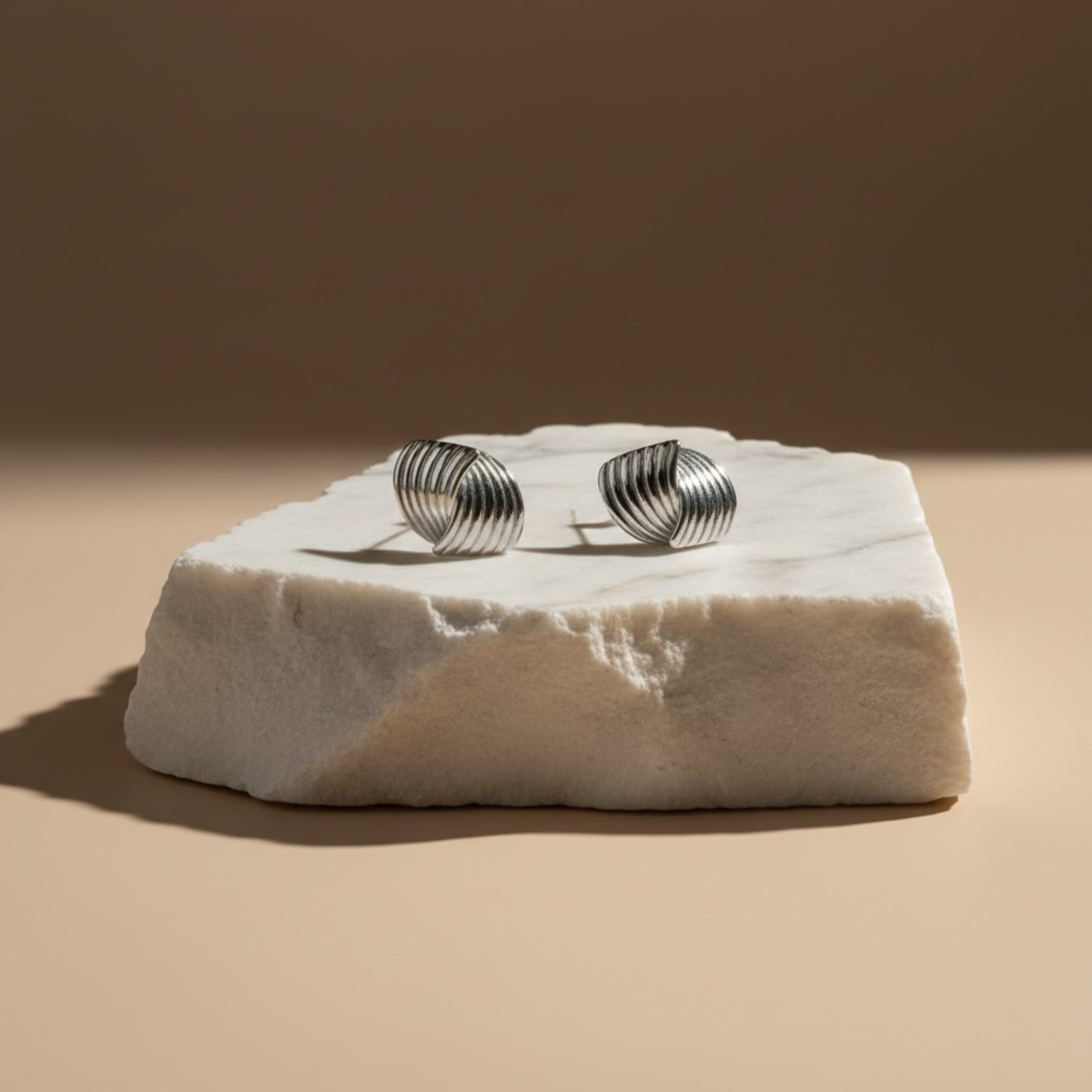 𝖲𝖠𝖡𝖤𝖭𝖣𝖠 Simple Earrings